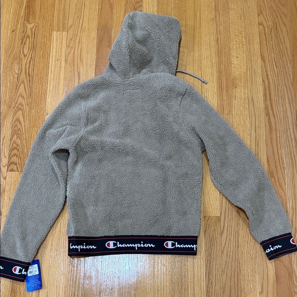 Champion Beige Sherpa Pullover - Picture 5 of 5